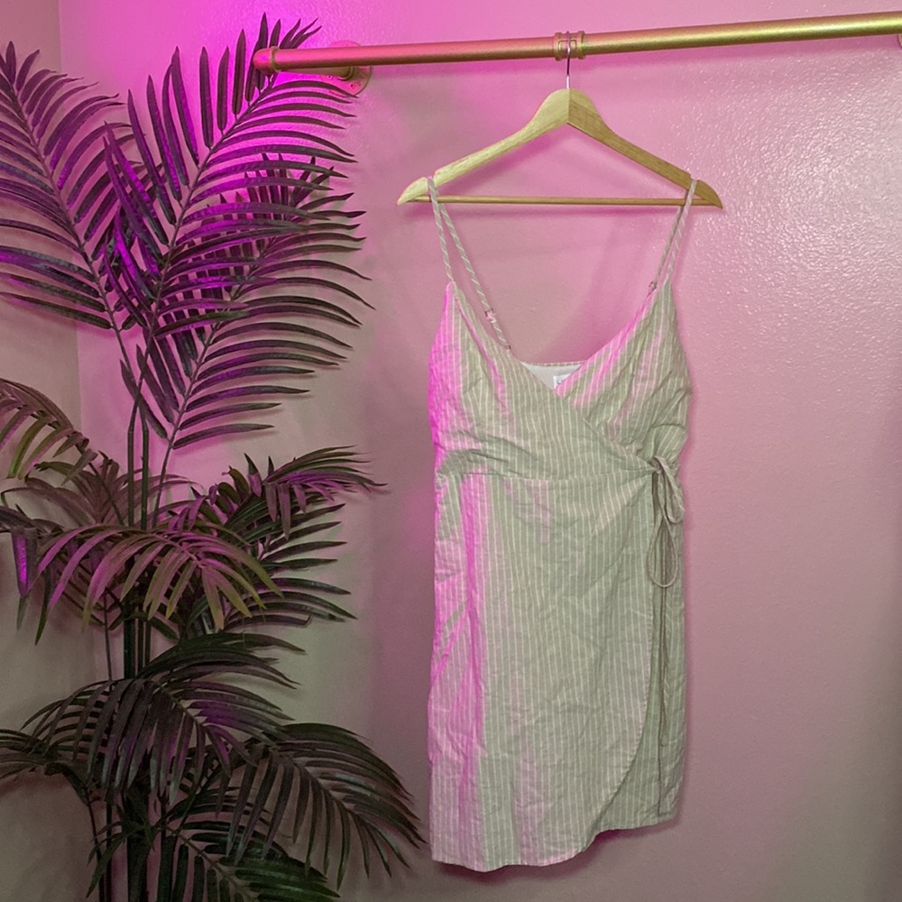 LINEN LUX - NEUTRAL STRIPPED DRESS